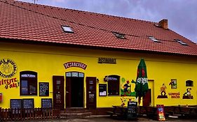 Hrusická restaurace a penzion
